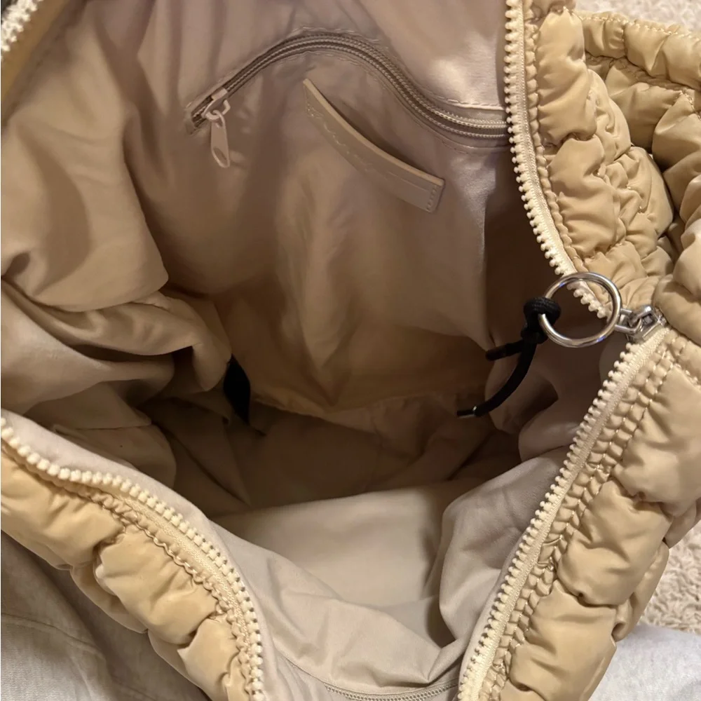 Free People Movement Cream Quilted Women's Bag - Picture 4 of 8